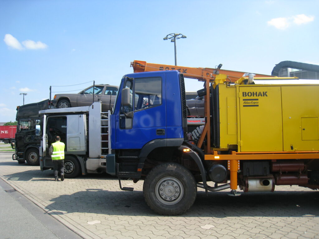 Bohak KL400 drilling rig