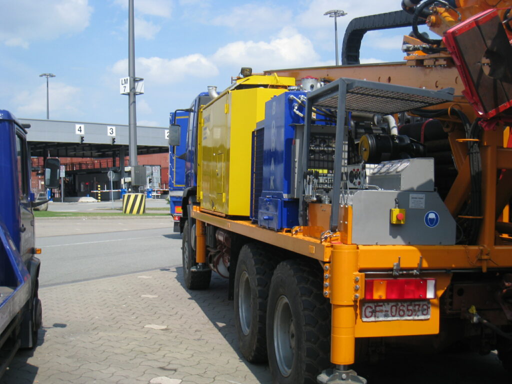 Bohak KL400 drilling rig