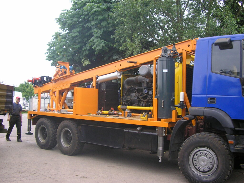 Bohak KL400 drilling rig