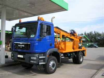 Bohak KL300 drilling rig
